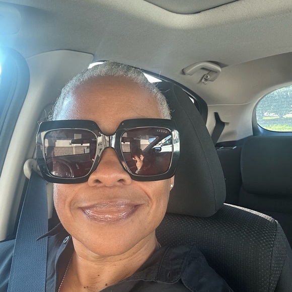 Meet your Posher, Hazel - Picture 2 of 2